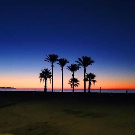 Atractivo Apartamento En La Playa Con Parking 로쿠타스드마르 외부 사진